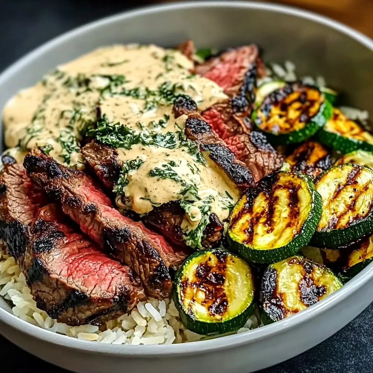 Grilled Steak Bowl with Zucchini and Creamy Herb Sauce 3 Recipe image