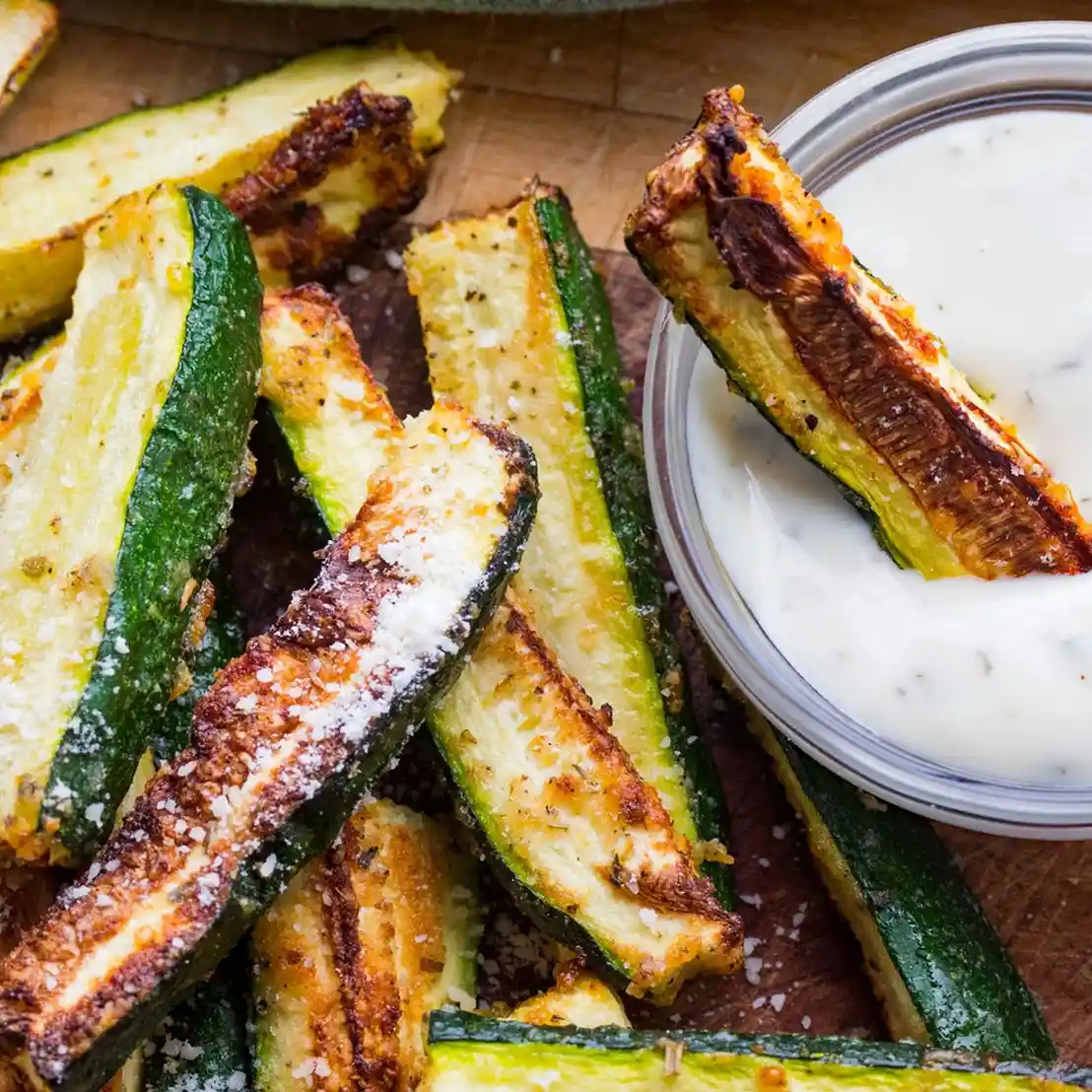 Crispy Low-Carb Parmesan Zucchini Fries in the Air Fryer 3 Recipe image