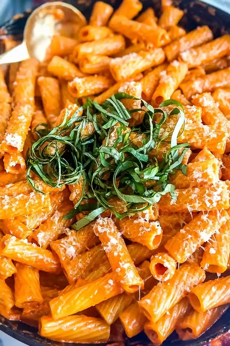 Creamy Spicy Rigatoni with Tomato Vodka-Style Sauce 3 Recipe image