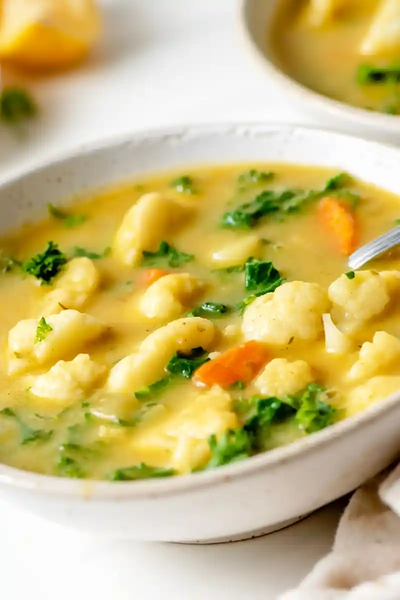 Creamy Cauliflower and Kale Soup 3 Recipe image