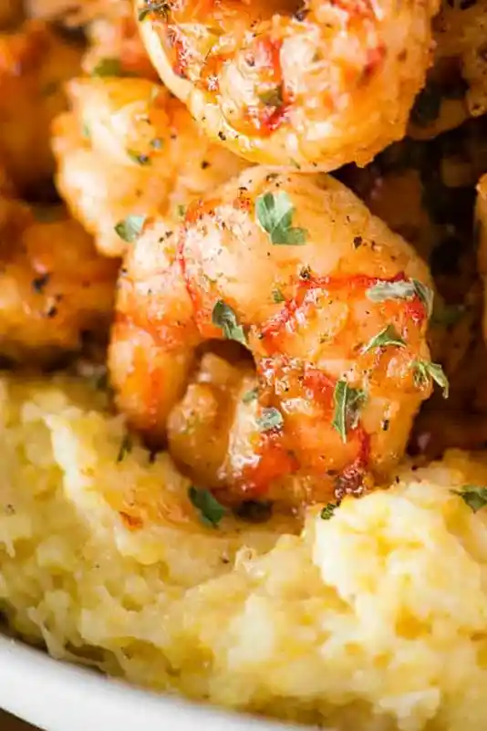 Creamy Cheddar Shrimp and Grits 3 Recipe image