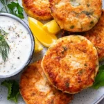Crispy Salmon Cakes with Creamy Chive and Garlic Sauce 4 Crispy Salmon Cakes with Creamy Chive and Garlic Sauce