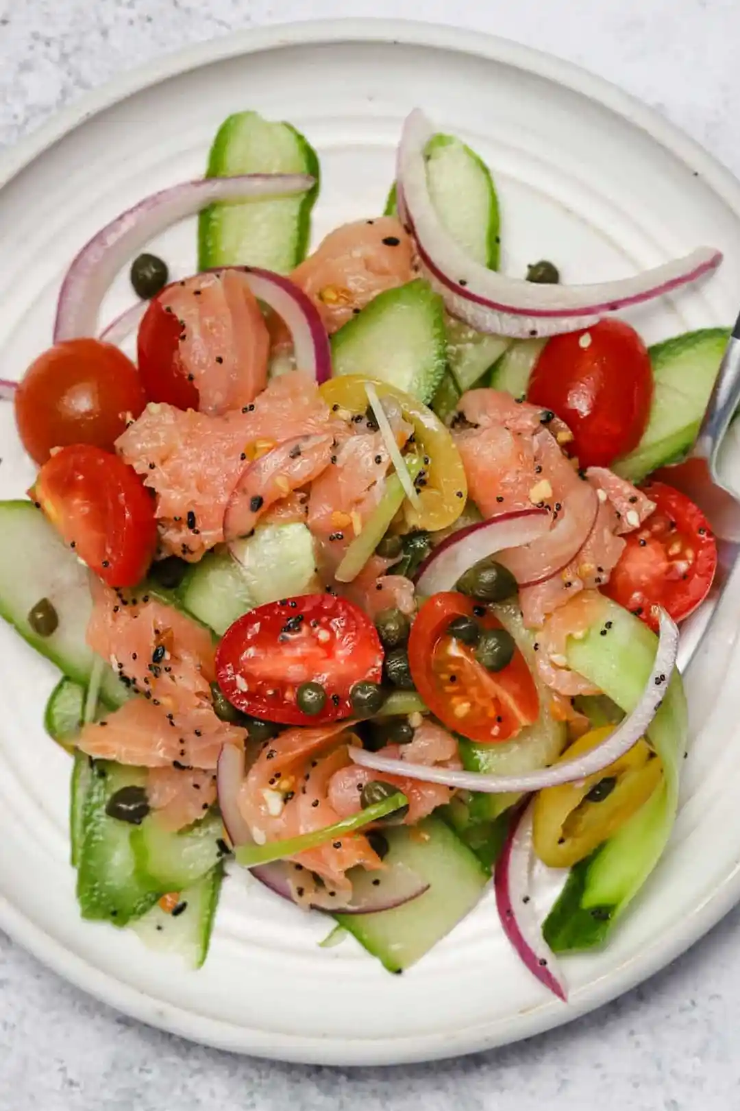 Everything Bagel Smoked Salmon & Cucumber Salad 3 Everything Bagel Smoked Salmon & Cucumber Salad