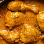 Southern Smothered Chicken with Rich Creamy Gravy 4 Southern Smothered Chicken with Rich Creamy Gravy
