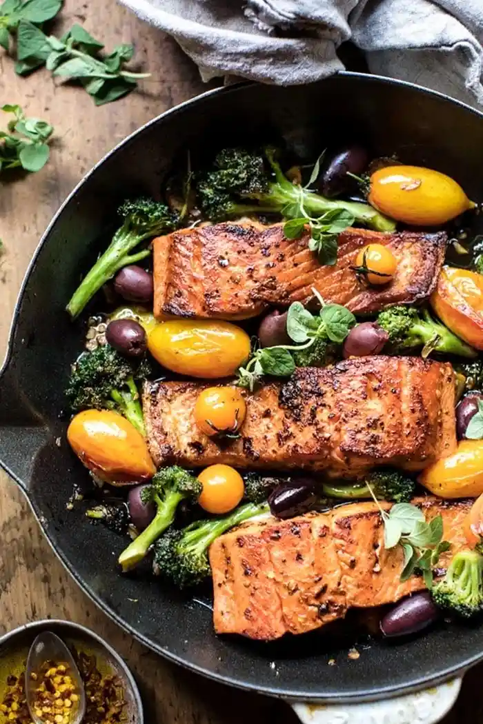 Sicilian Style Salmon with Garlic Broccoli and Tomatoes 3 Sicilian Style Salmon with Garlic Broccoli and Tomatoes