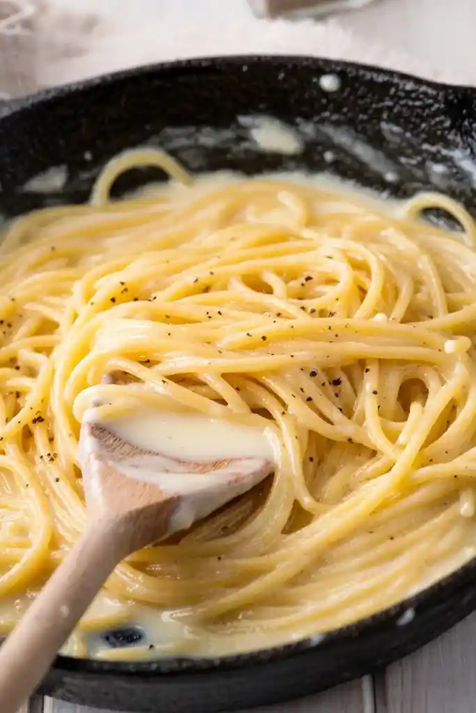 Velvety Homemade Creamy Alfredo Sauce 3 Velvety Homemade Creamy Alfredo Sauce