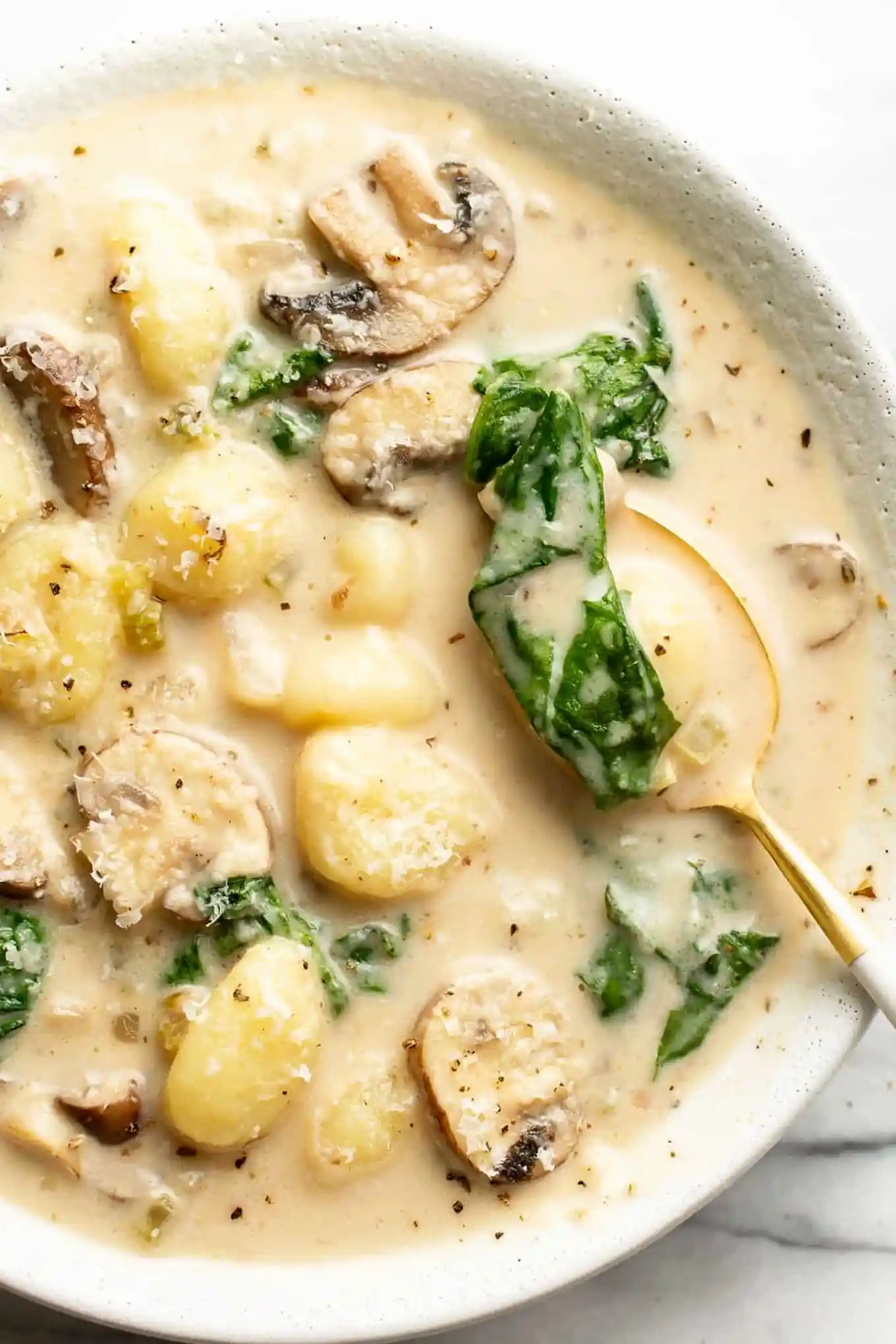 Creamy Parmesan, Mushroom, and Spinach Gnocchi Soup 3 Creamy Parmesan, Mushroom, and Spinach Gnocchi Soup
