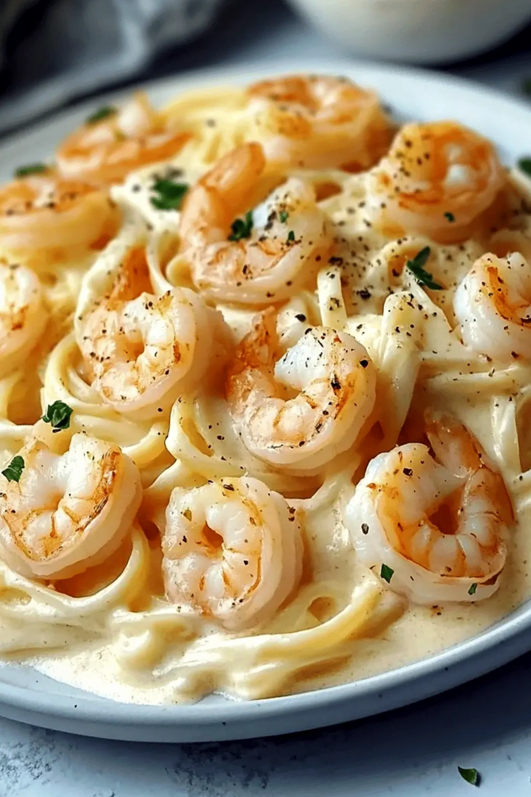 Creamy Shrimp Alfredo: A Quick Twist for Dinner Bliss 3 Creamy Shrimp Alfredo: A Quick Twist for Dinner Bliss