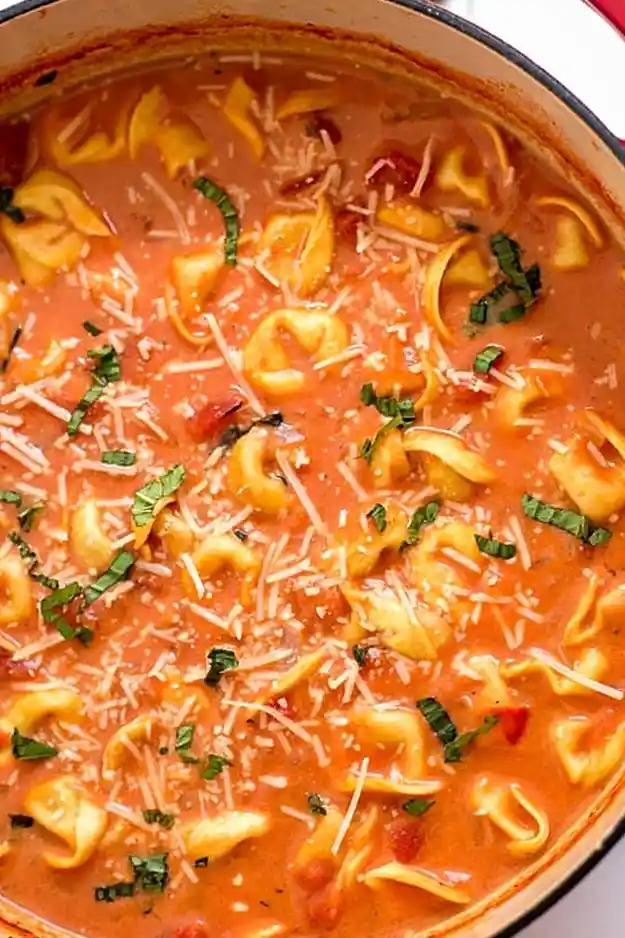 One-Pot Creamy Tomato Tortellini Soup 3 One-Pot Creamy Tomato Tortellini Soup