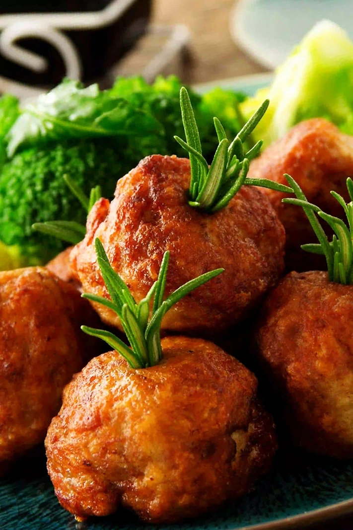 Wholesome Turkey Meatballs with Steamed Broccoli 3 Wholesome Turkey Meatballs with Steamed Broccoli